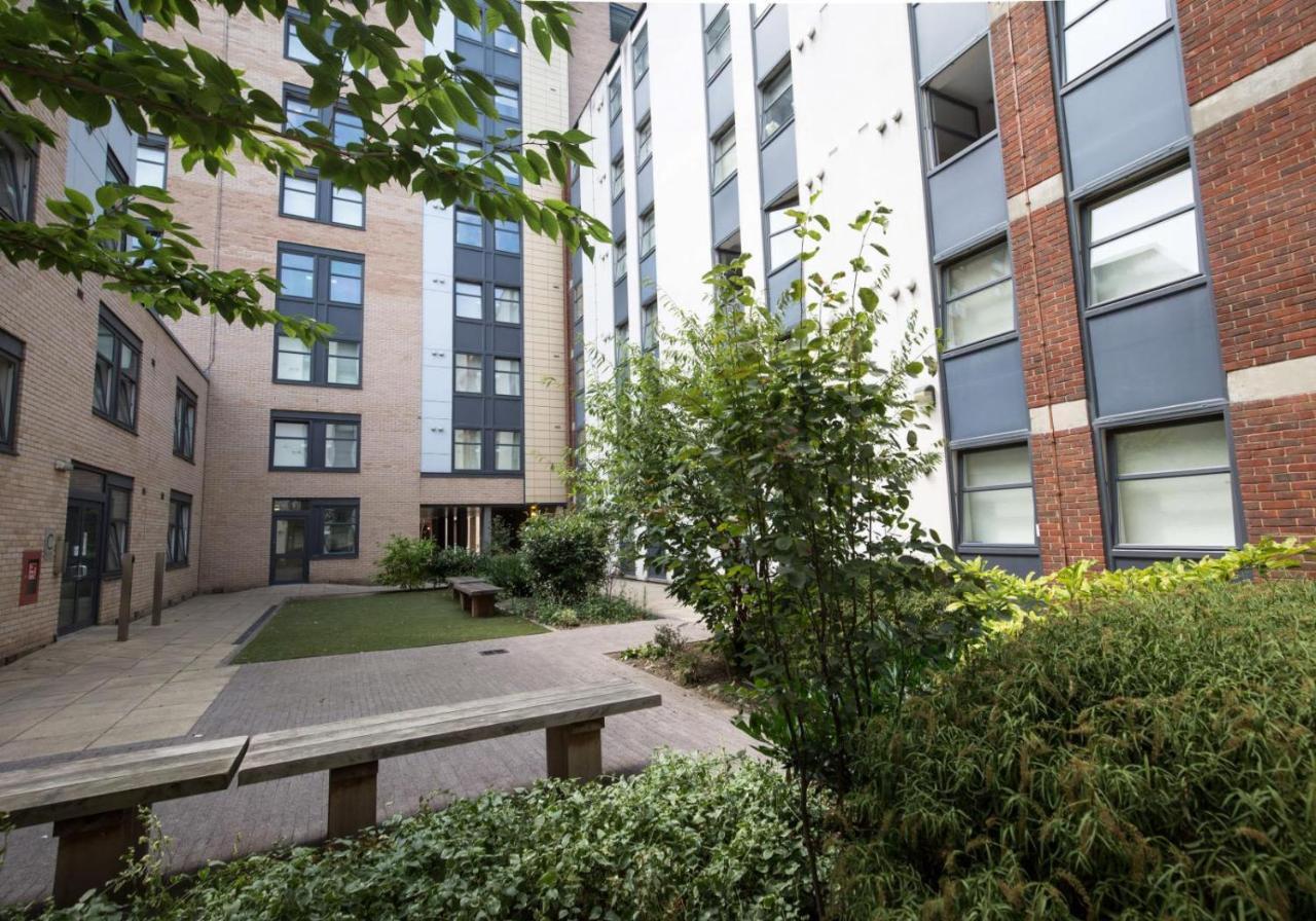 Private Bedrooms With Shared Kitchen And Studios At Iq Tufnell House In London Exterior foto