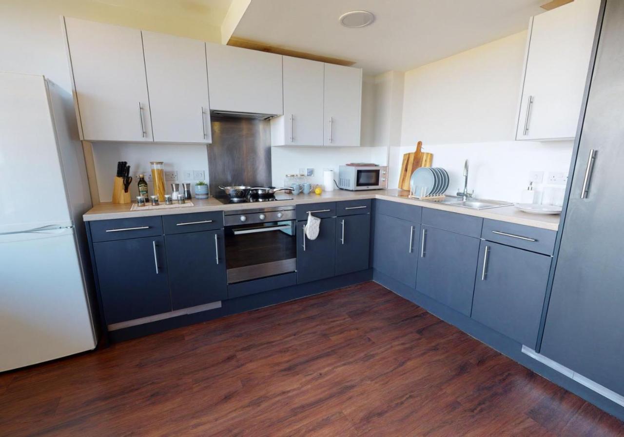 Private Bedrooms With Shared Kitchen And Studios At Iq Tufnell House In London Exterior foto