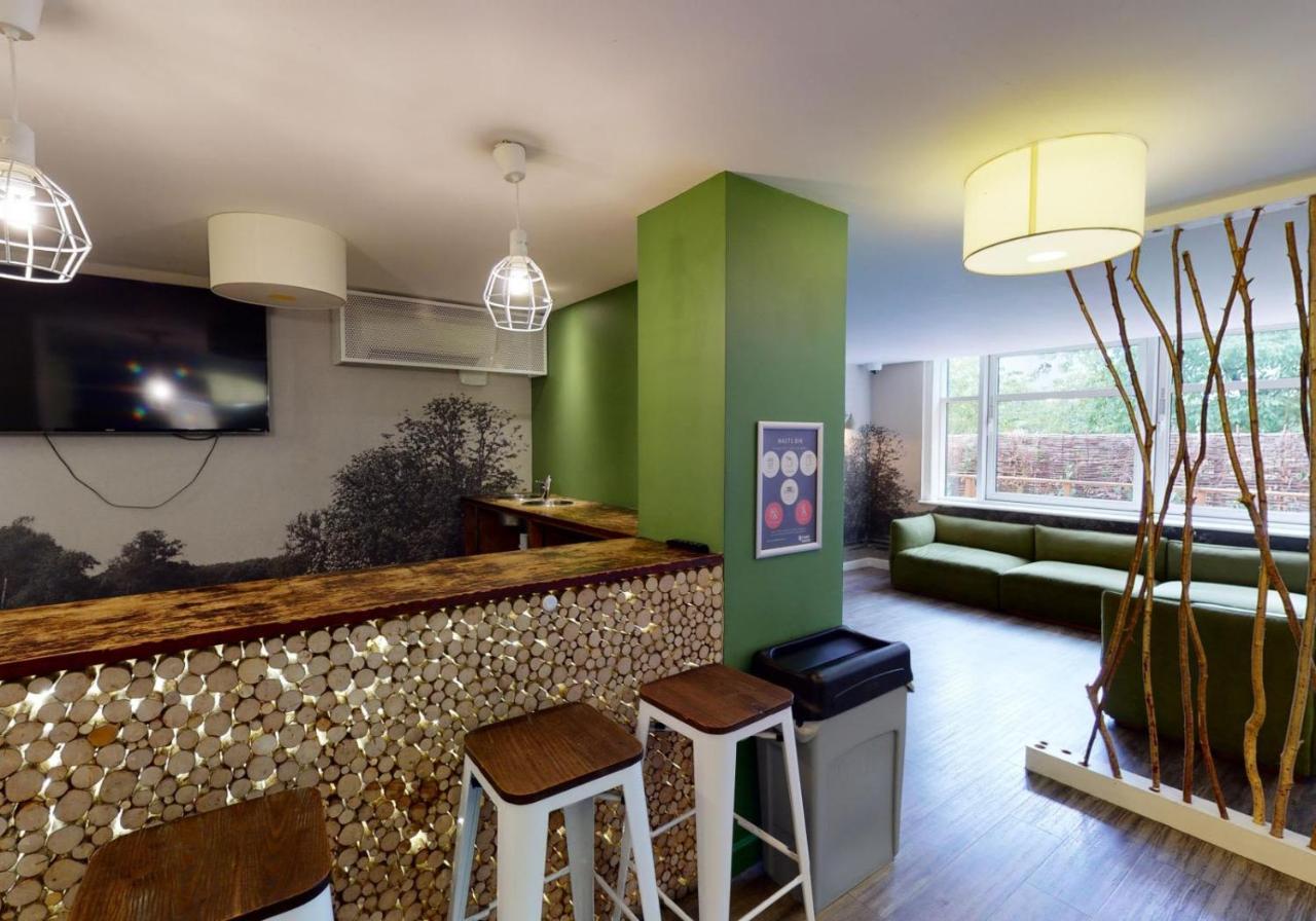 Private Bedrooms With Shared Kitchen And Studios At Iq Tufnell House In London Exterior foto